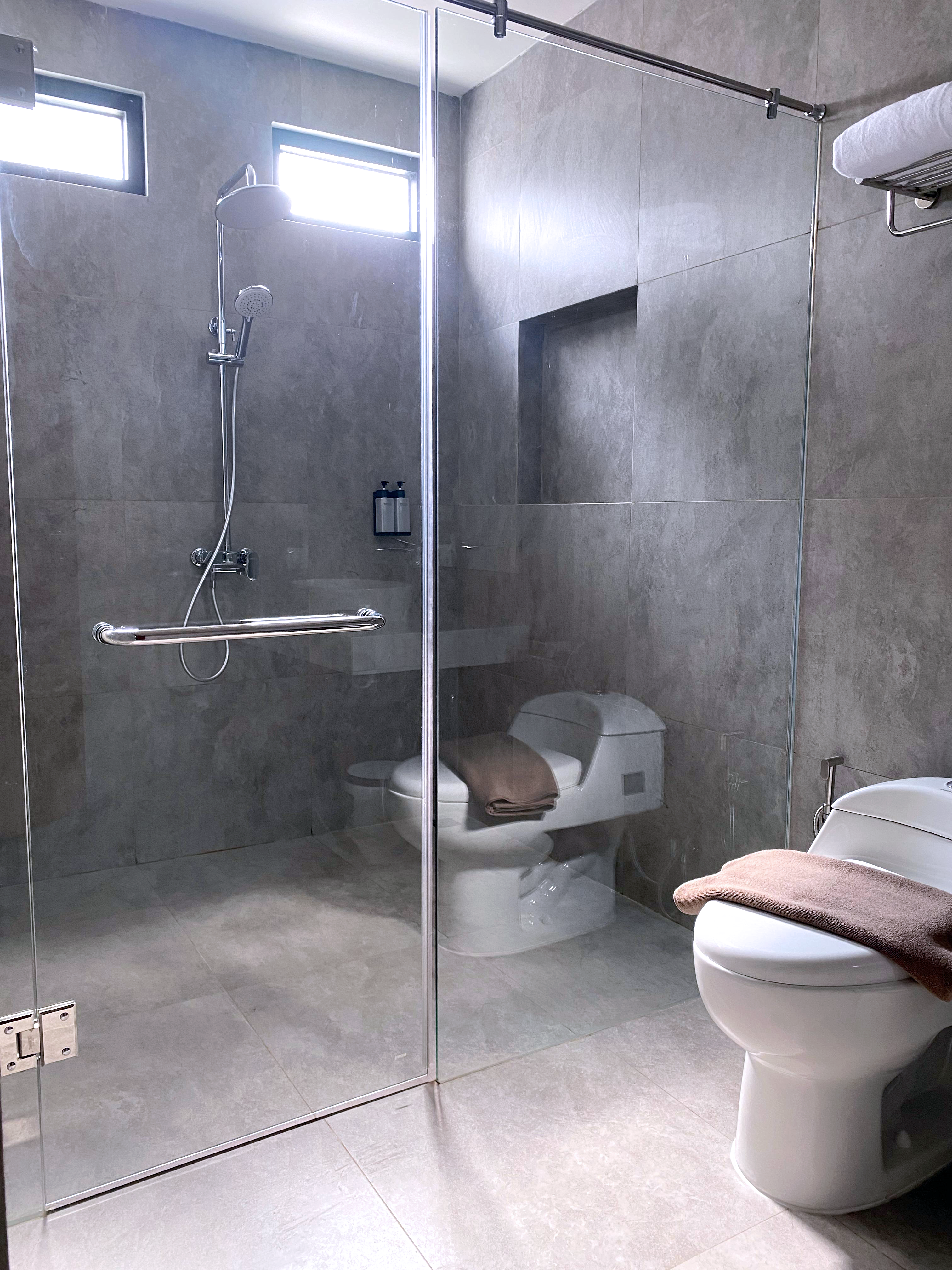 Additional bathroom with modern amenities